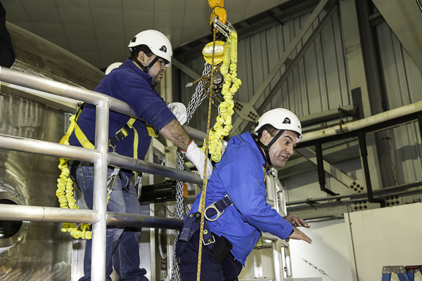 Gemini Draftsman , Vicente Vergara, duringt he height rescue training, trying to rescue trainer Jose Manuel Caracena