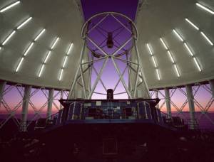 Gemini North with open wind vents and observing slit at sunset